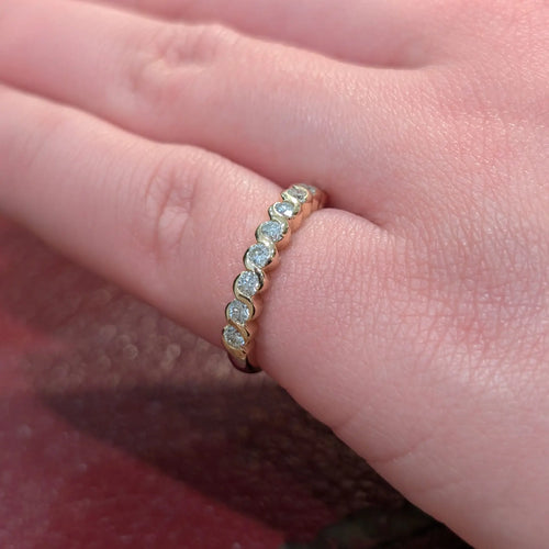 Bague 53 Demi-alliance en or jaune 18 carats et diamants 58 Facettes 31881