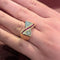 Bague 58 Bague tank en or rose 18 carats avec diamants et rubis 58 Facettes 32028