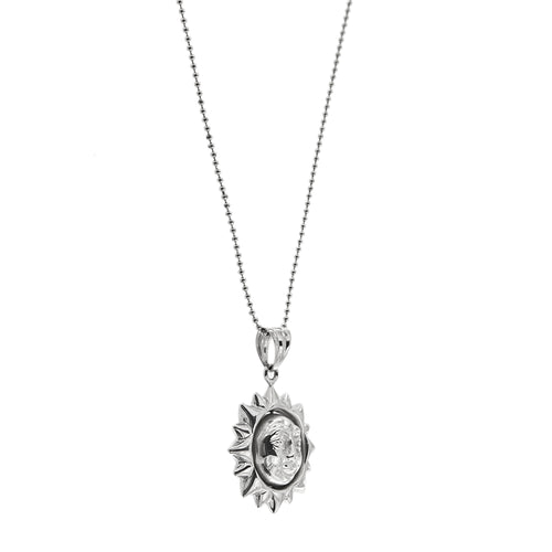 Collier Unoaerre - Collier de perles avec pendentif soleil et lune en or blanc 18 carats 58 Facettes 32074