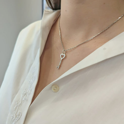 Pendentif Tiffany & Co Return to Tiffany - Pendentif clé cœur en argent 925 58 Facettes 32310
