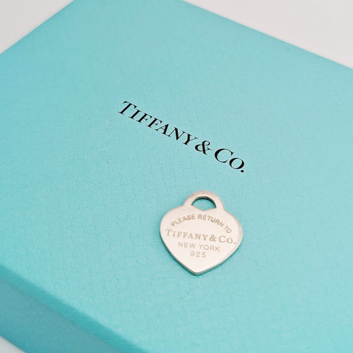 Pendentif Tiffany & Co Return to Tiffany - Pendentif cœur en argent 925 58 Facettes 32312