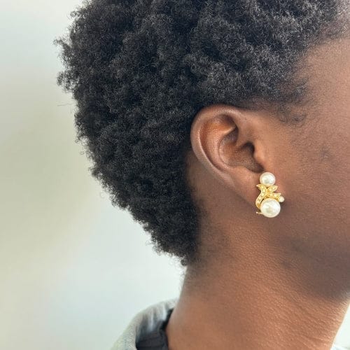 Boucles d'oreilles Boucles d'oreilles en or jaune 18 ct avec perles Akoya et diamants 58 Facettes 32421