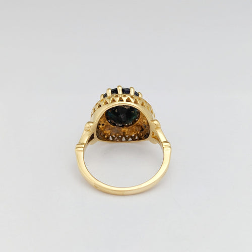 Bague 53 Bague en or jaune 18 carats avec saphir ovale et diamants 58 Facettes 32595