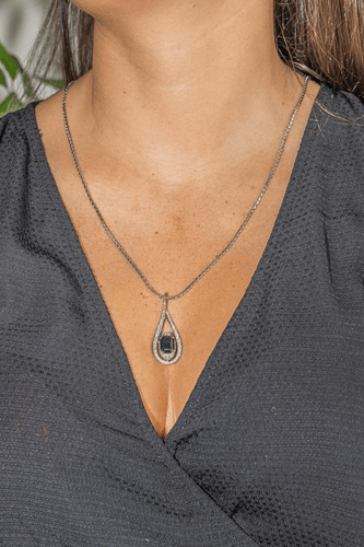 Collier Collier Pendentif Or blanc Saphir, Diamant 58 Facettes 3263778CN