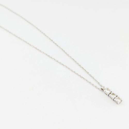 Collier Collier trilogie en or blanc 18 carats et diamants 58 Facettes 32668