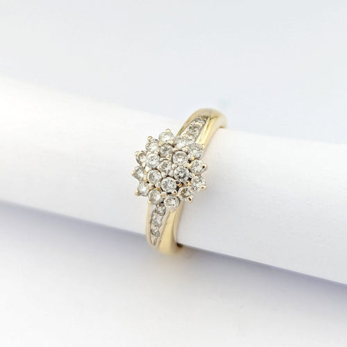 Bague 54 Bague motif floral en or jaune 18 carats et diamants 58 Facettes 32679