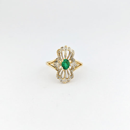 Bague 53 Bague en or jaune 18 carats et émeraude, 2 diamants 58 Facettes 32693