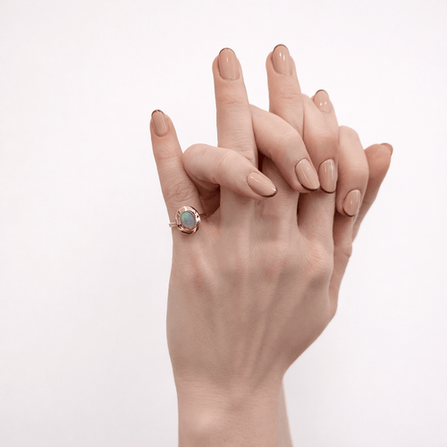 Bague 51.5 Bague en or jaune 18 carats à opale ovale 58 Facettes 34478