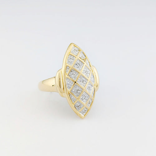 Bague 52 Bague marquise en or jaune 18 carats et diamants 58 Facettes 34515
