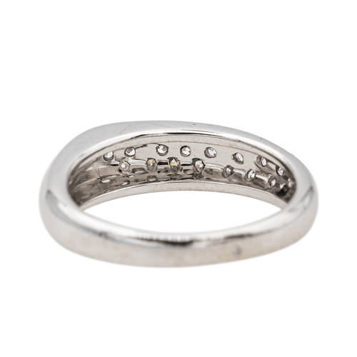 Bague 50 Bague en or blanc 18 carats sertie de diamants 58 Facettes 3475639CN