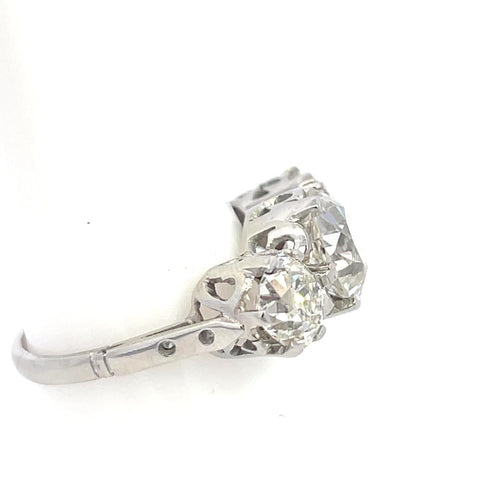 Bague Bague de fiançailles en platine à trois diamants taille ancienne 58 Facettes