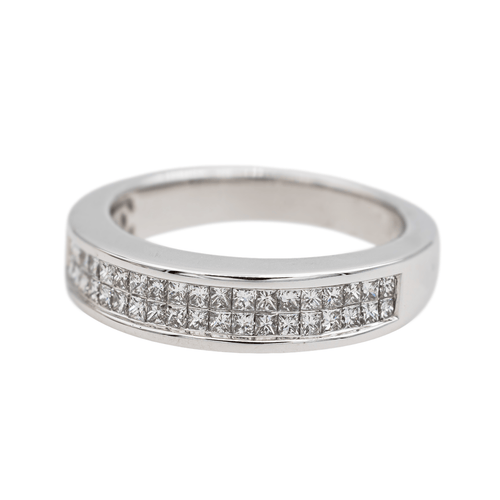 Bague 49 Bague en or blanc 18 carats sertie de diamants taille princesse 58 Facettes 3557066CN
