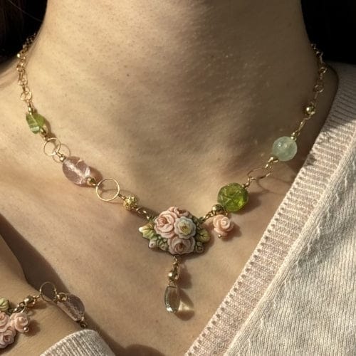 Collier Gabriella Rivalta - Collier fleur émaillée en or jaune 18 ct avec pierres 58 Facettes 36331
