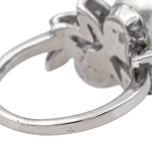 Bague 48 Bague en or blanc 18 carats avec perles et diamants 58 Facettes 3746805CN