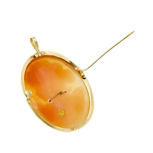 Pendentif Broche pendentif camée ovale en or jaune 18 ct 58 Facettes 37486