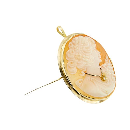 Pendentif Broche pendentif camée ovale en or jaune 18 ct 58 Facettes 37486