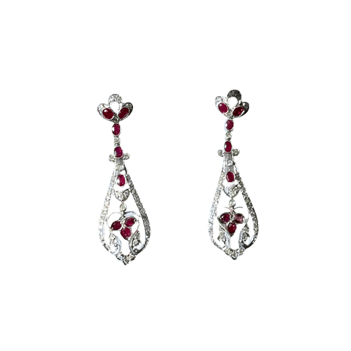 Boucles d'oreilles Boucles d'oreilles de style Art Déco en platine avec diamants et rubis 58 Facettes