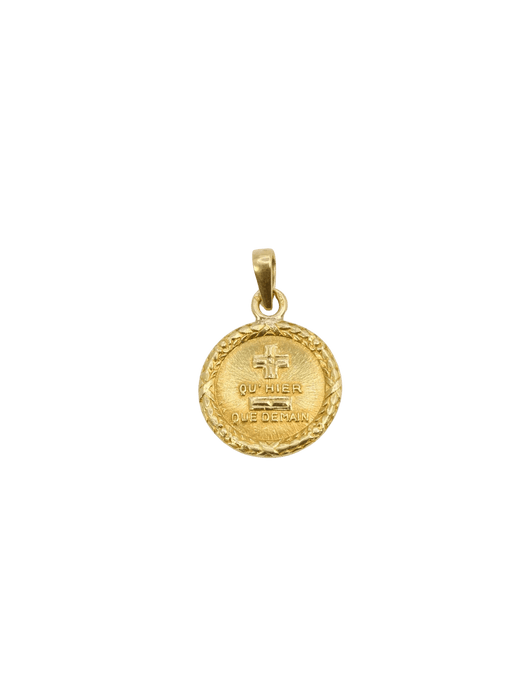 Pendentif AUGIS - Médaille amour couronne de Laurier Plus qu'hier moins que demain or jaune 58 Facettes J466