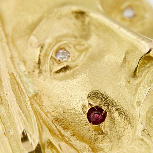 Pendentif Pendentif visage du Christ en or jaune 18 ct avec rubis et diamants 58 Facettes 40105