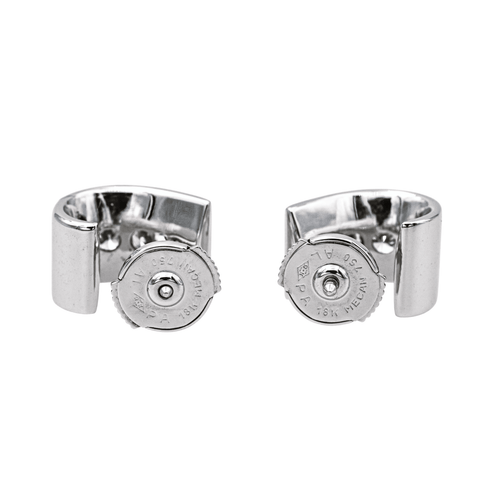 Boucles d'oreilles Boucles d’oreilles puces en or blanc 18 carats avec diamants 58 Facettes 4221378RV