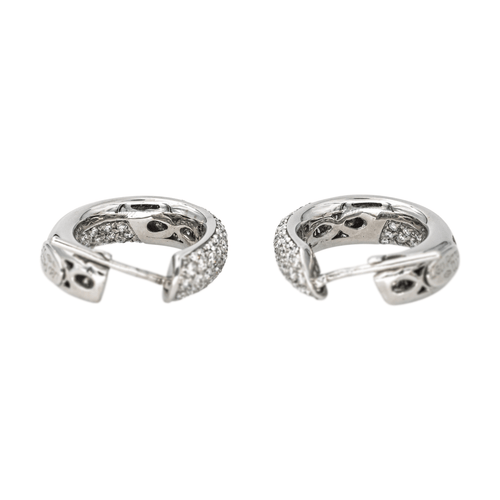 Boucles d'oreilles Boucles d'oreilles créoles en or blanc 18 carats et diamants 58 Facettes 4268398RV