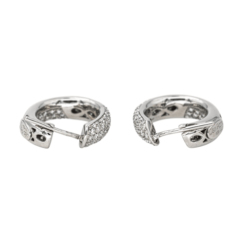 Boucles d'oreilles Boucles d'oreilles créoles en or blanc 18 carats et diamants 58 Facettes 4268398RV