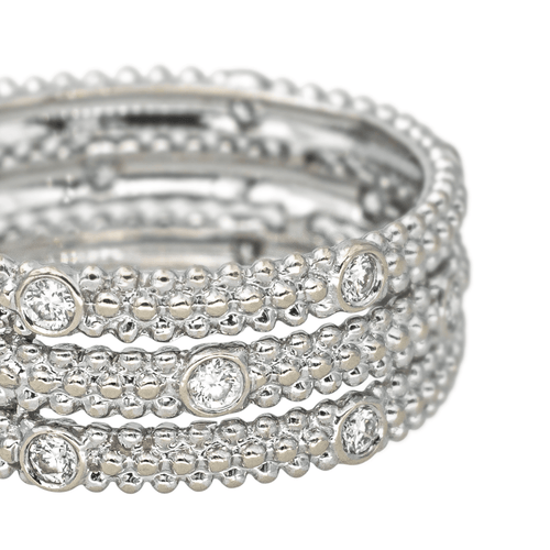 Bague 53 Mauboussin Le Premier Jour - Bague bandeau en or blanc et diamants 58 Facettes 4567833RV
