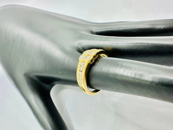 Bague 53 Bague fleur en or jaune 18 carats et diamants 58 Facettes