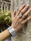 Bracelet Bracelet manchette en or blanc 18 carats serti de diamants 58 Facettes 578150CD