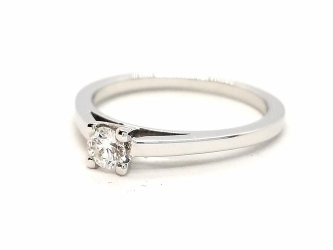 Bague 53 Bague solitaire en or blanc 18 carats avec diamant 0,20 ct 58 Facettes 578751RV