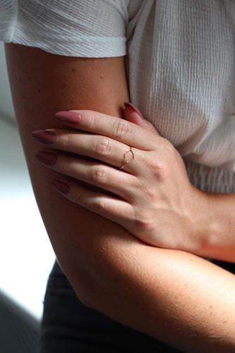 Bague 53 Transparence - Bague motif graphique en or rose 58 Facettes 578920RV