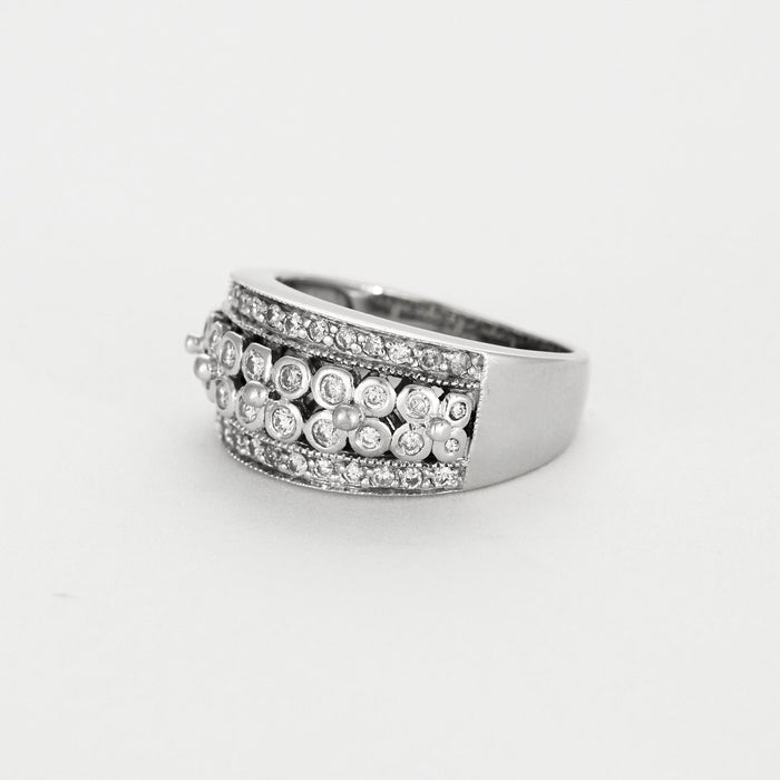 Bague 52 Bague jonc en or gris et diamants 58 Facettes BG1