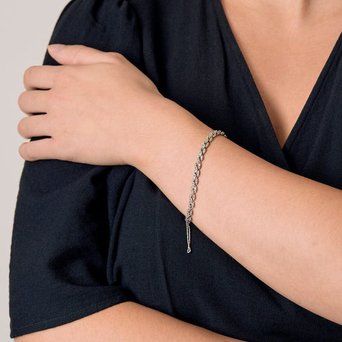 Bracelet Bracelet maillons navette sertis de diamants en or blanc 58 Facettes BO/250017 NSS
