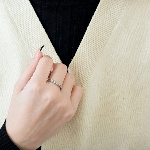 Bague 53.5 Bague alliance américaine en or blanc 18k et diamants 58 Facettes BO/240037