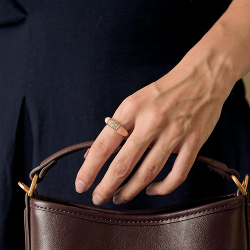 VAN CLEEF & ARPELS - Bague philippines or jaune corail peau d'ange et diamants