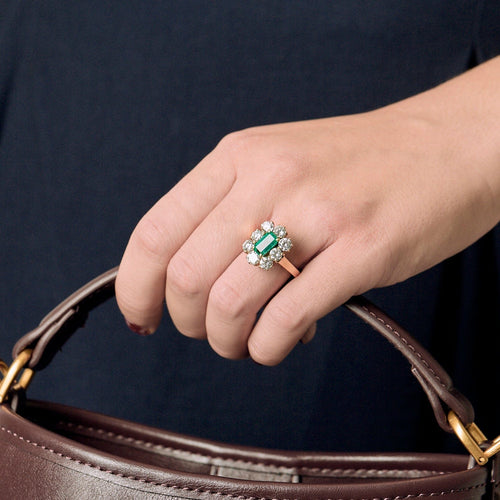 Bague 54 Bague marguerite en or jaune 18 carats et émeraude, diamants 58 Facettes BO/250003/