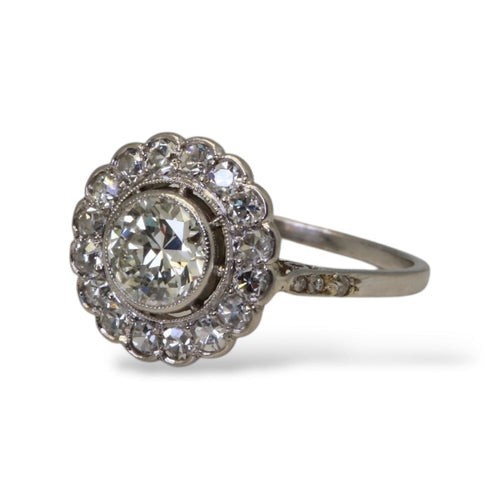 Bague 51 Bague années 1920 en platine et diamants 58 Facettes