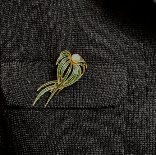 Broche Broche « Posidonie » en or jaune 18k émaillé vert et perle 58 Facettes REF25002-269