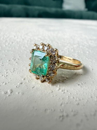 Bague 52 Bague vintage en or jaune 18K avec émeraude colombienne et diamants 58 Facettes