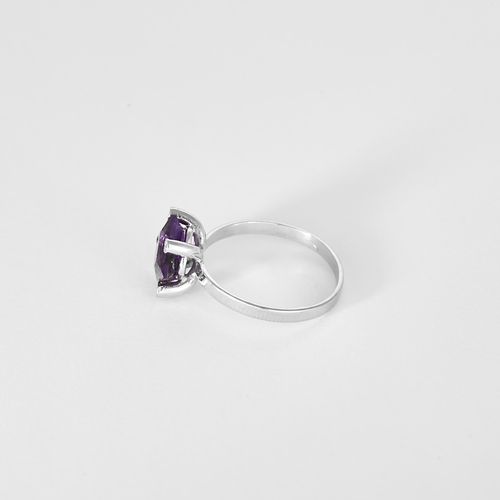 Bague 55 Élégante bague en or blanc, améthyste : 1,45 carat et diamants : 0,04 carat 58 Facettes DV31450-43