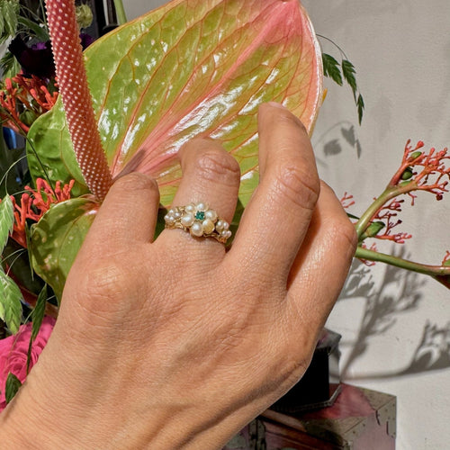 Bague 54.5 Bague fleurs en or jaune 18 ct avec émeraudes et perles 58 Facettes C7D0F216E34D4453B5F1F1393F3D0EA9