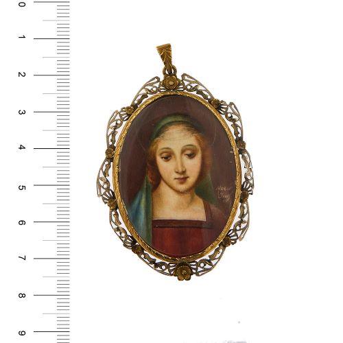 Pendentif Pendentif ovale Madonna peinte en or jaune 18 ct 58 Facettes 8229