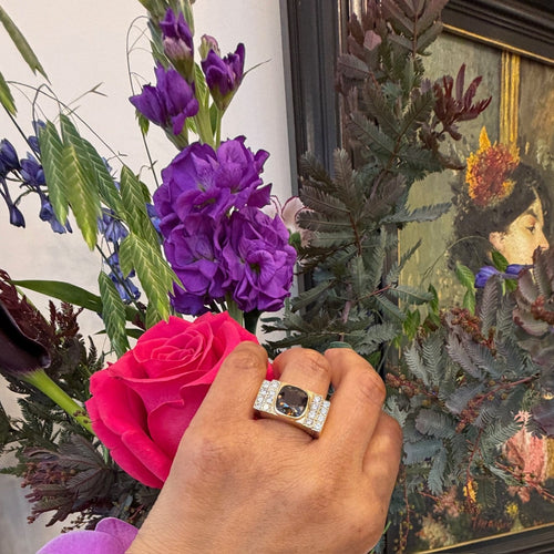 Bague 55 Bague réservoir saphir Verneuil et diamants en or 18 carats 58 Facettes 58B88AD027CB4882B4B2FEAB64BEE8BC