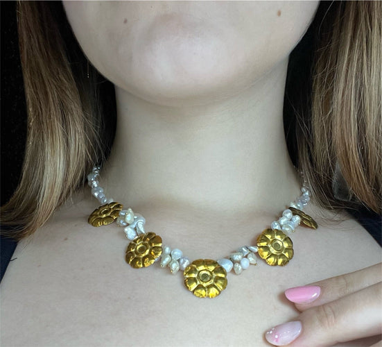 Collier Collier - Perles et marguerites en or jaune 18 carats 58 Facettes