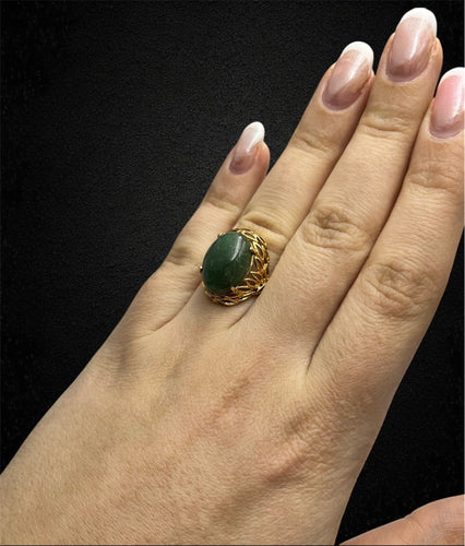 Bague Bague en or avec cabochon de jaspe vert, Italie années 1960 58 Facettes