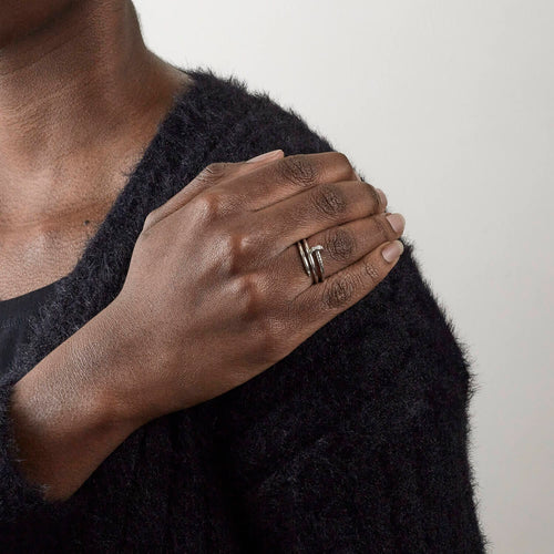 Bague 55 CARTIER - bague JUSTE UN CLOU or gris diamants 58 Facettes DV0491-1