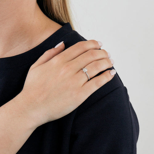 Bague 51 Bague en or gris et diamants 58 Facettes DV3759-2