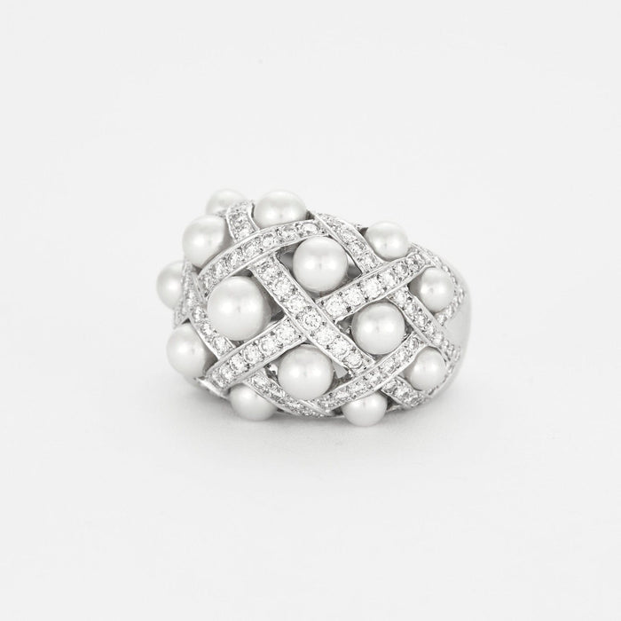 Bague 49 CHANEL - Bague Baroque or gris diamants et perle 58 Facettes DV0663-2-49-2