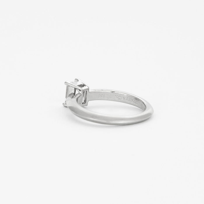 Bague 45 TIFFANY & CO - Bague Solitaire Diamant 58 Facettes DV4159-1