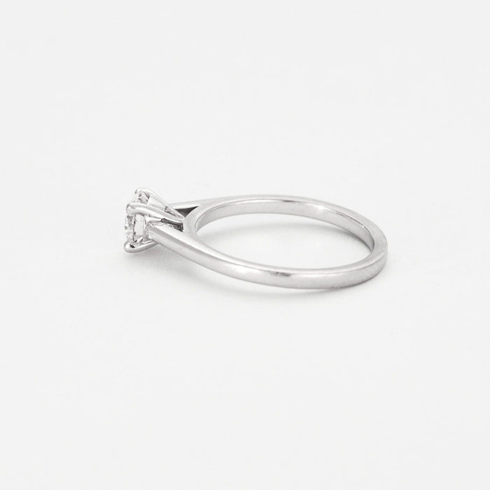 Bague 48 DE BEERS. Bague solitaire en platine et diamant 58 Facettes DV0722- 1-48-2